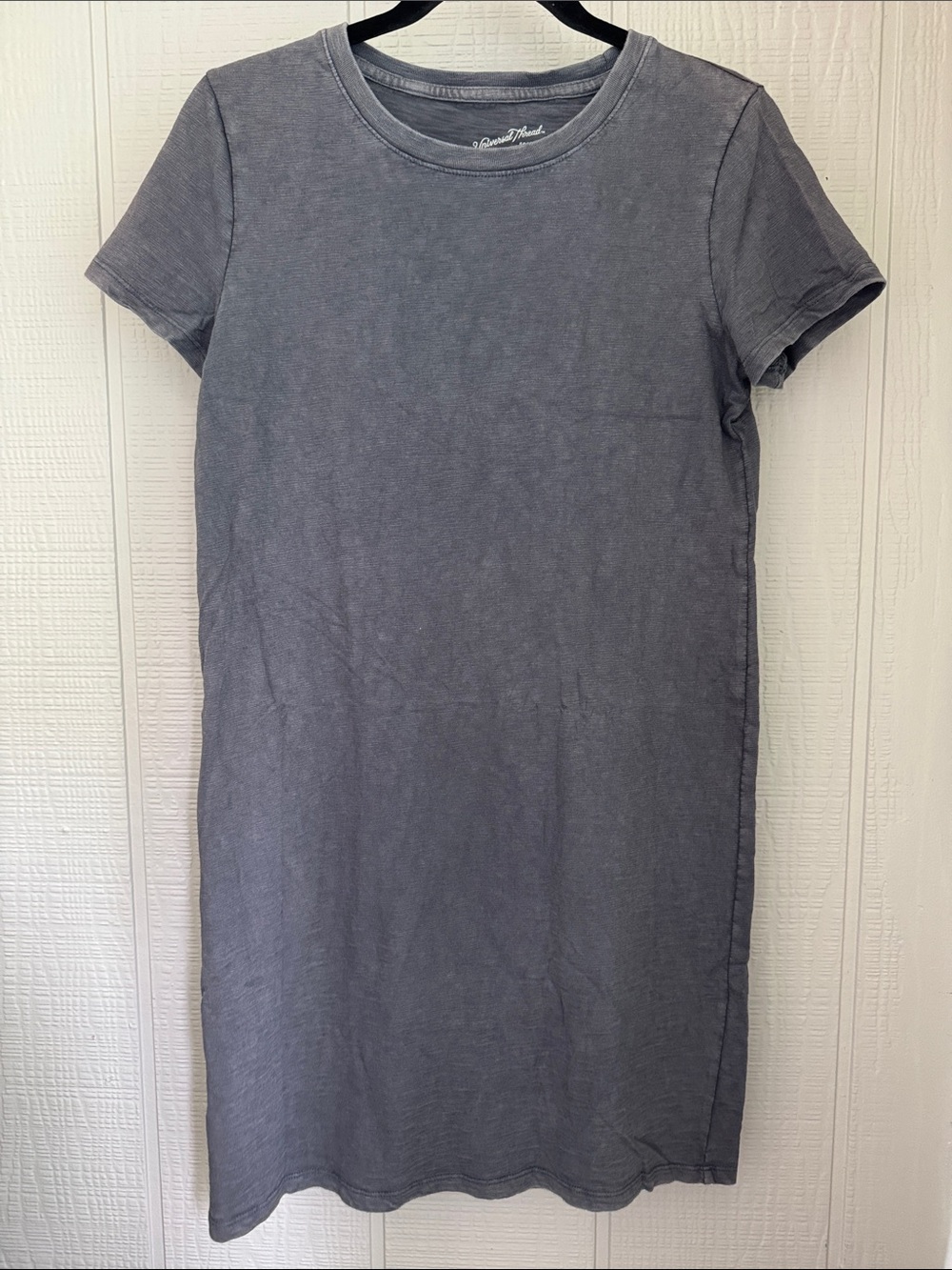 Universal Thread Charcoal Crewneck T-Shirt